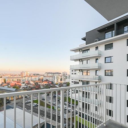 Апартаменты Km Flats Орадя Экстерьер фото