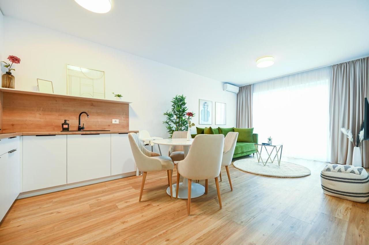 Апартаменты Km Flats Орадя Экстерьер фото